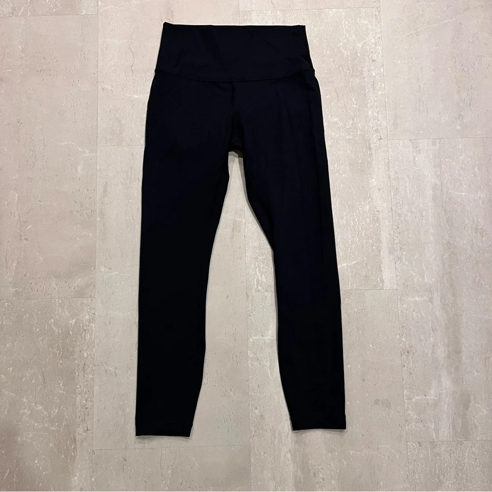 Lululemon Black Wunder Under Leggings 25” - Picture 3 of 8